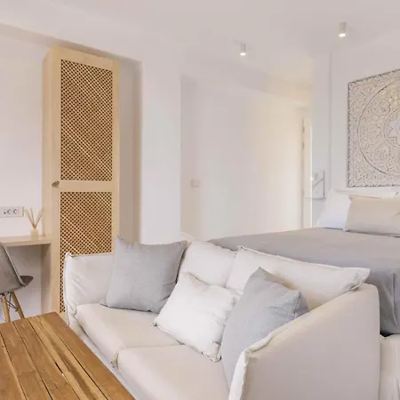 Seafront Brand New Studio In Little Venice Of Paros *