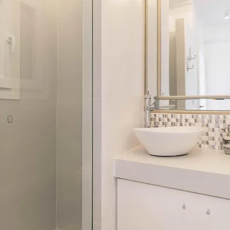 Seafront Brand New Studio In Little Venice Of Paros * ナウサ